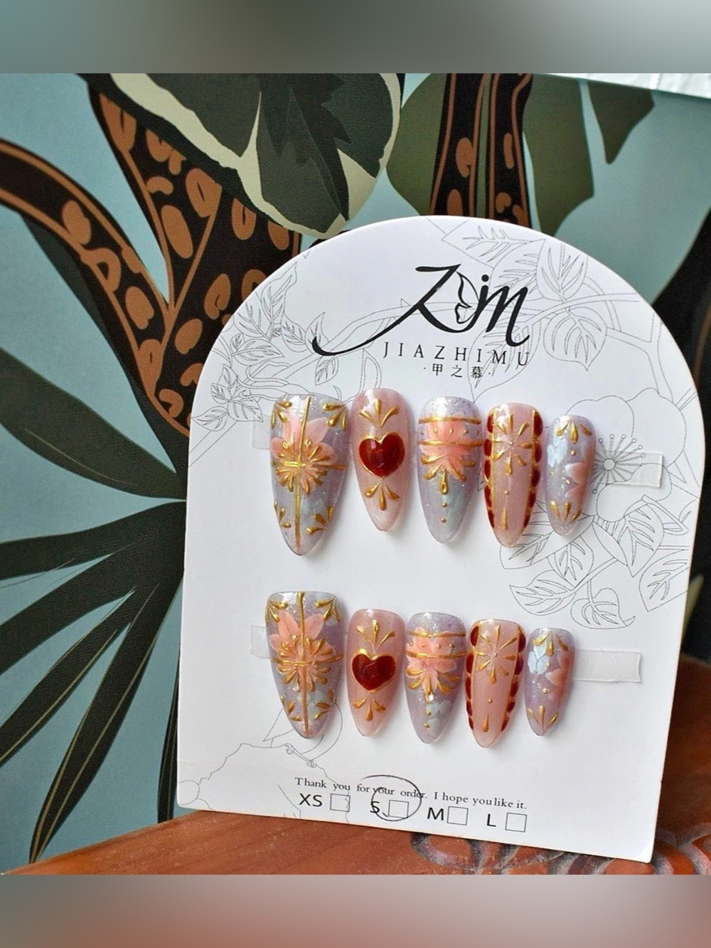 JIA ZHI MU Gold Heart Celestial Press-On Nails Size Small 2.5 Length